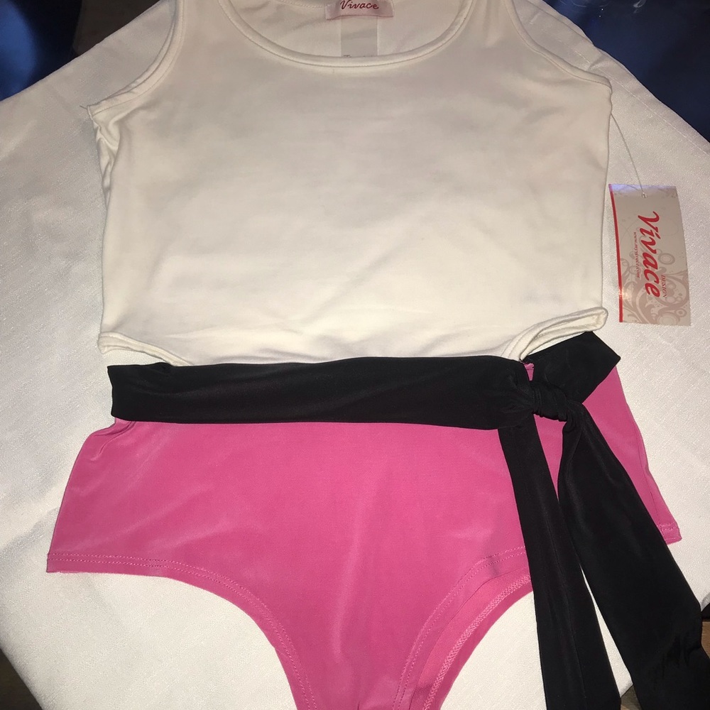 Brand new body suit💕